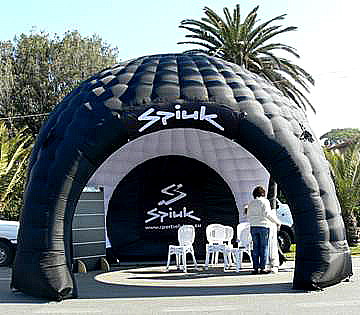 Stand Igloo gonflable