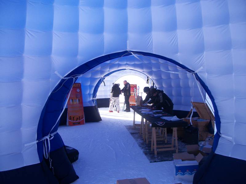 Stand Igloo gonflable